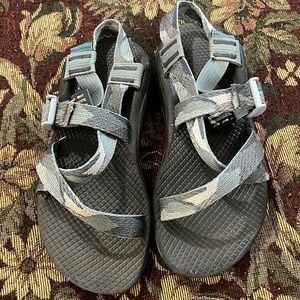 Chaco shoes women’s size 6